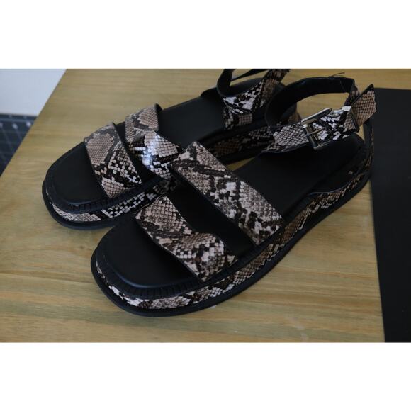 NWOT Topshop Snake Print Platform Sandals Women’s Size EU 40 Faux Leather - Picture 2 of 6